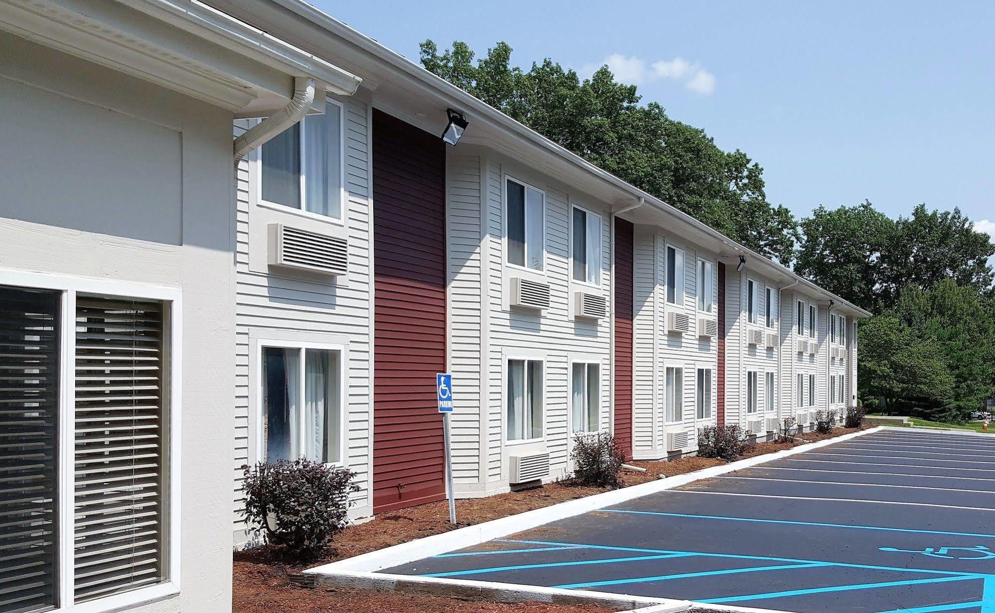 Red Roof Inn קליפטון פארק מראה חיצוני תמונה